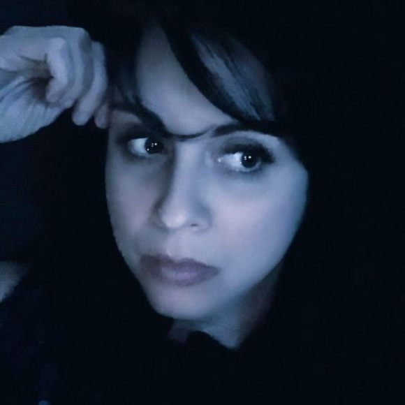 Meet your Posher, Roxanne - Picture 1 of 1